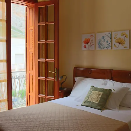 Bed & Breakfast Raggio Di Sole 3*