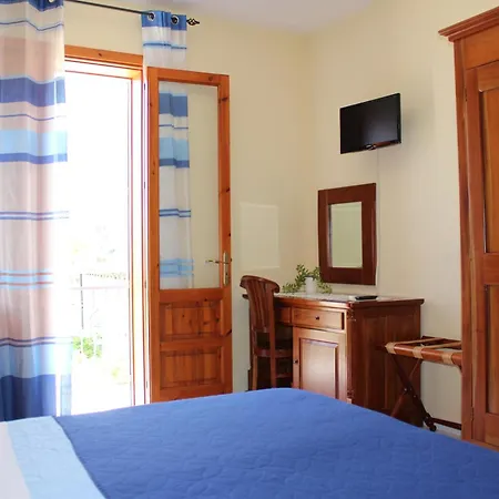 Bed & Breakfast Raggio Di Sole 3*