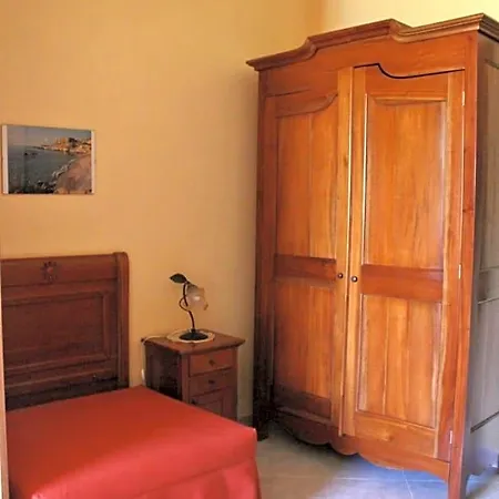 Raggio Di Sole Bed & Breakfast 3*