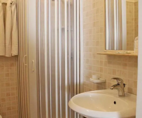 Bed & Breakfast Raggio Di Sole 3*